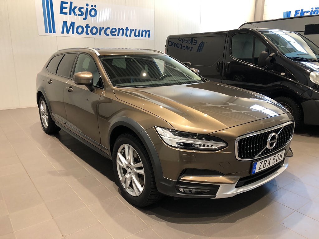 Volvo V90 Cross Country T5 AWD Geartronic Inscription Pro *S/V-Hjul, Drag*