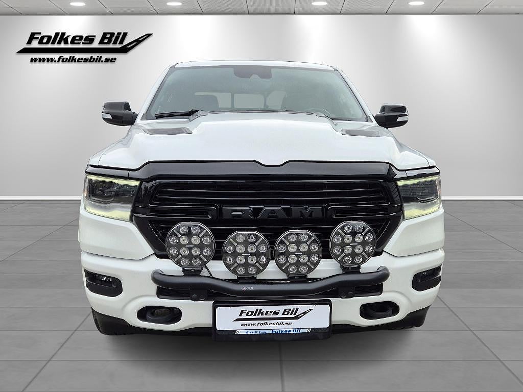 Dodge RAM 1500 Laramie Night Edition V8 HEMI Multilucka Decked.