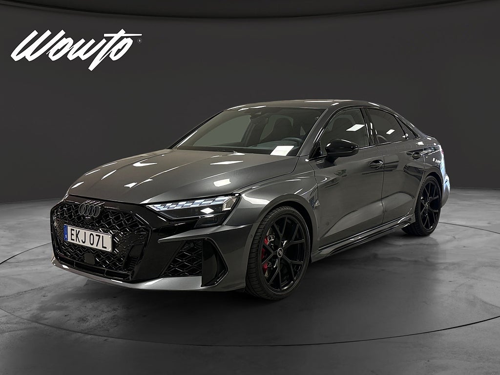 Audi RS3 Sedan 400HK /Skalstolar /Sportavgas /HuD