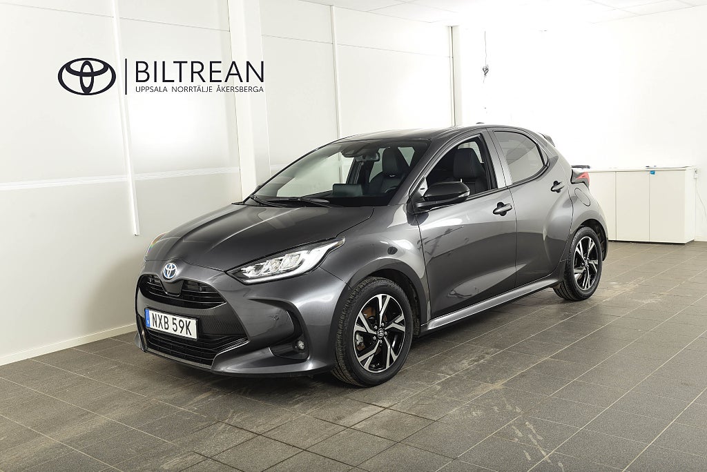 Toyota Yaris Elhybrid Style Säkerhetspaket Backkamera 