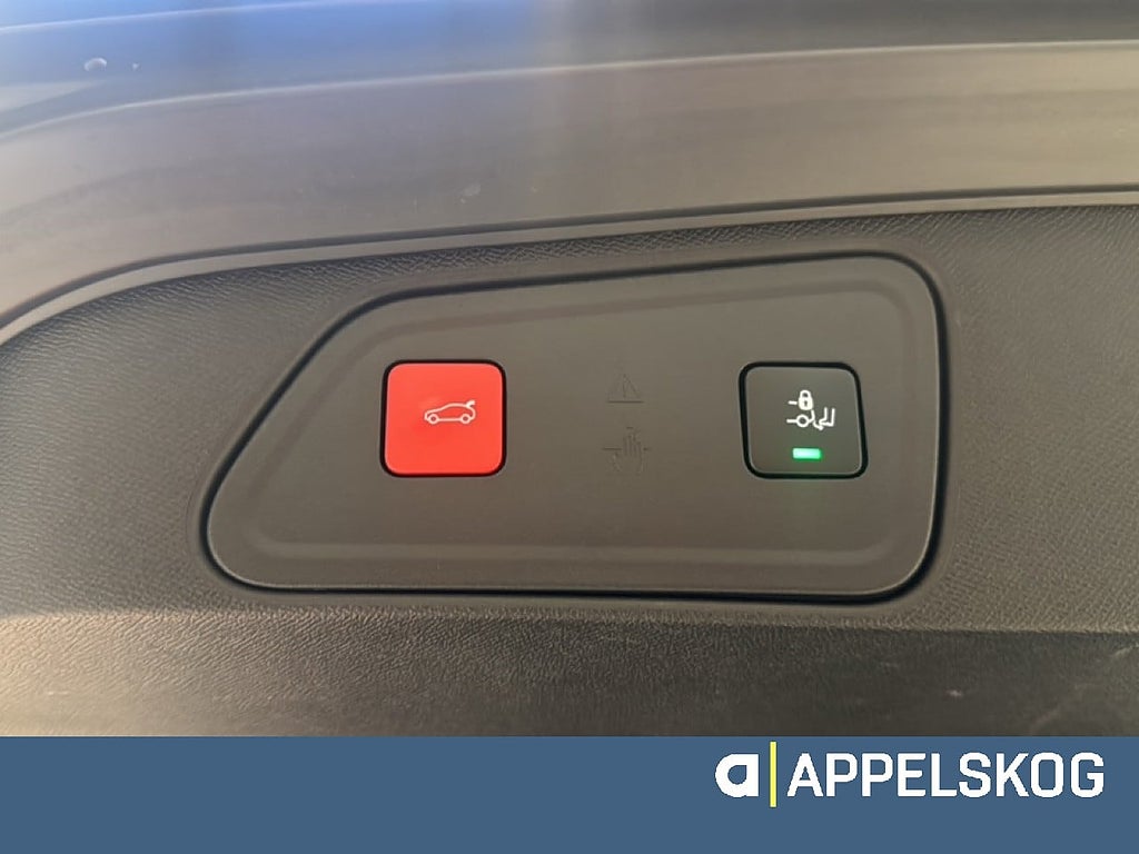 Peugeot 3008 ALLURE Hybrid 4 300hk |RÄNTA 3,99%|V-HJUL INGÅR| thumbnail