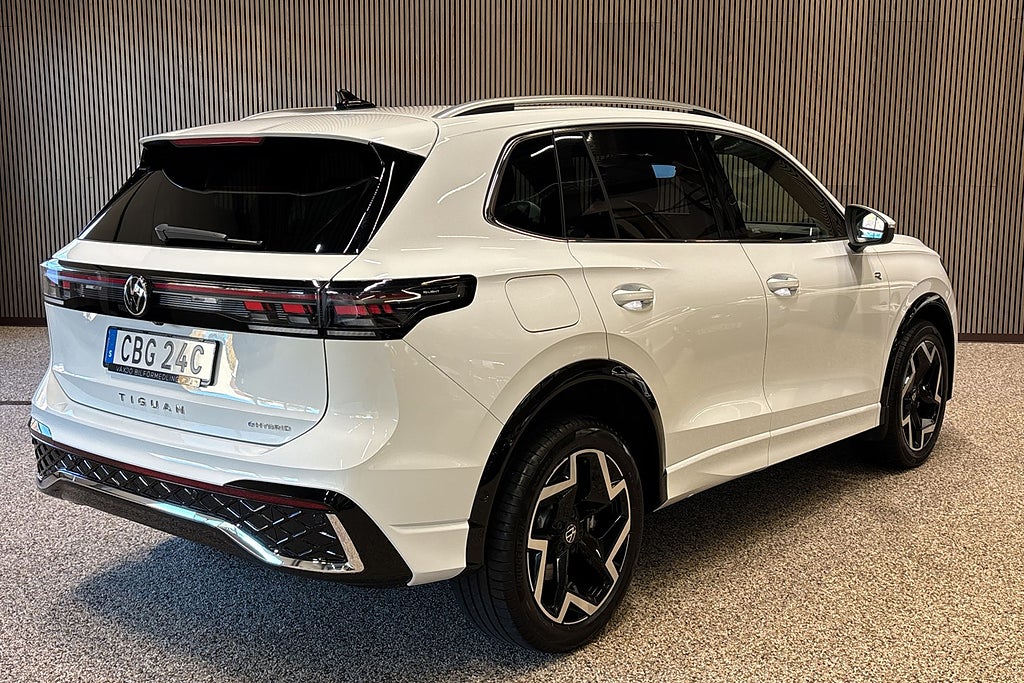 Volkswagen Tiguan eHybrid 1.5 TSI  R-Line Pano Massage HUD