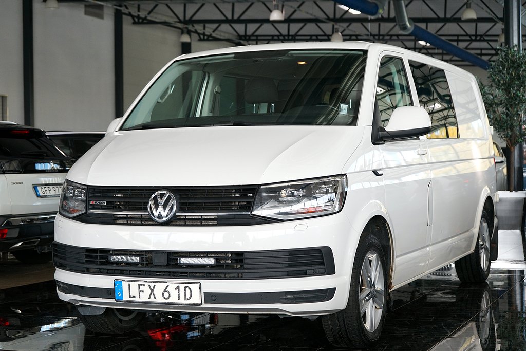 Volkswagen Transporter Kombi T32 2.0TDI 4WD 5-Sits M-Värmare