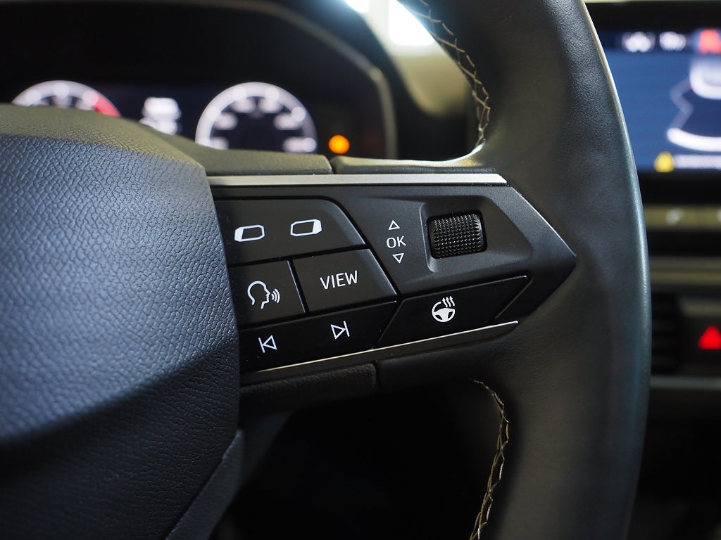 Seat Leon 1,0 TSI 110hk 5d Style Pluspaket Komfortpaket Cockpit 2021