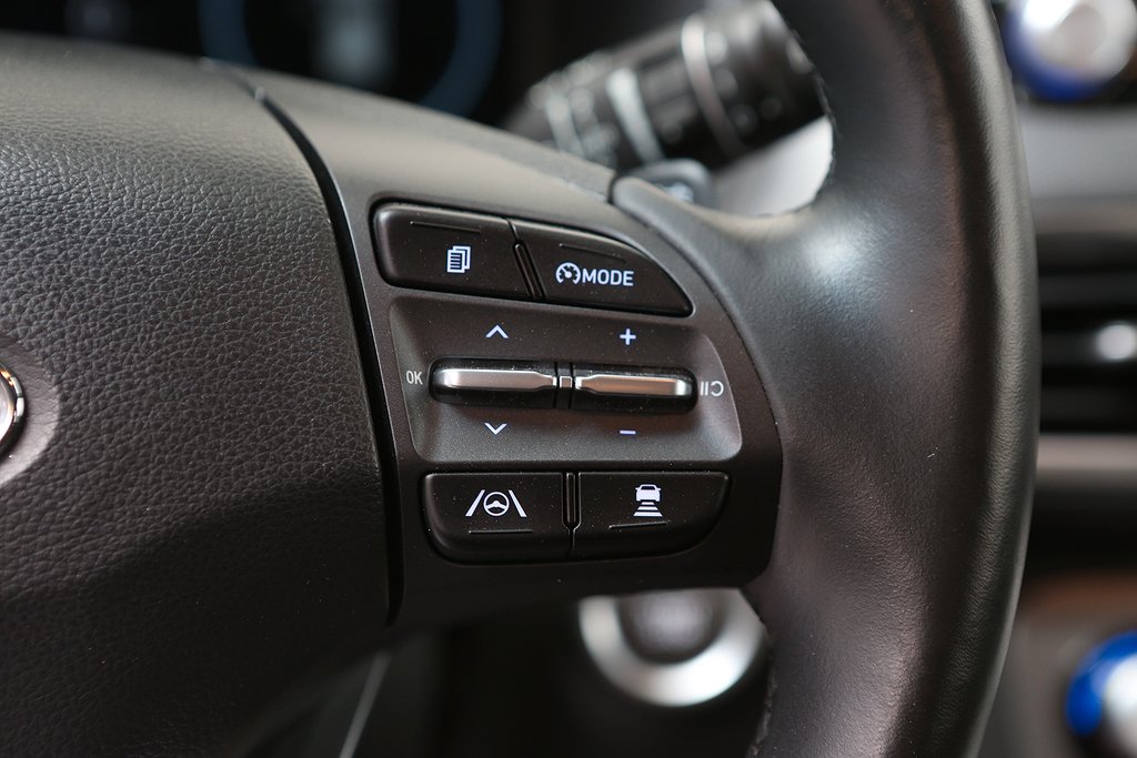 Hyundai Kona EV 100kW 39.2 kWh Essential Kamera Navi KRELL 2022