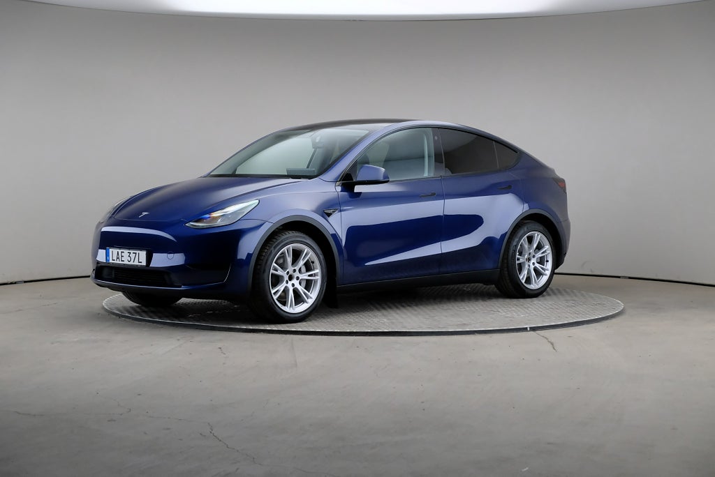 Tesla Model Y Standard Range 299hk Läder