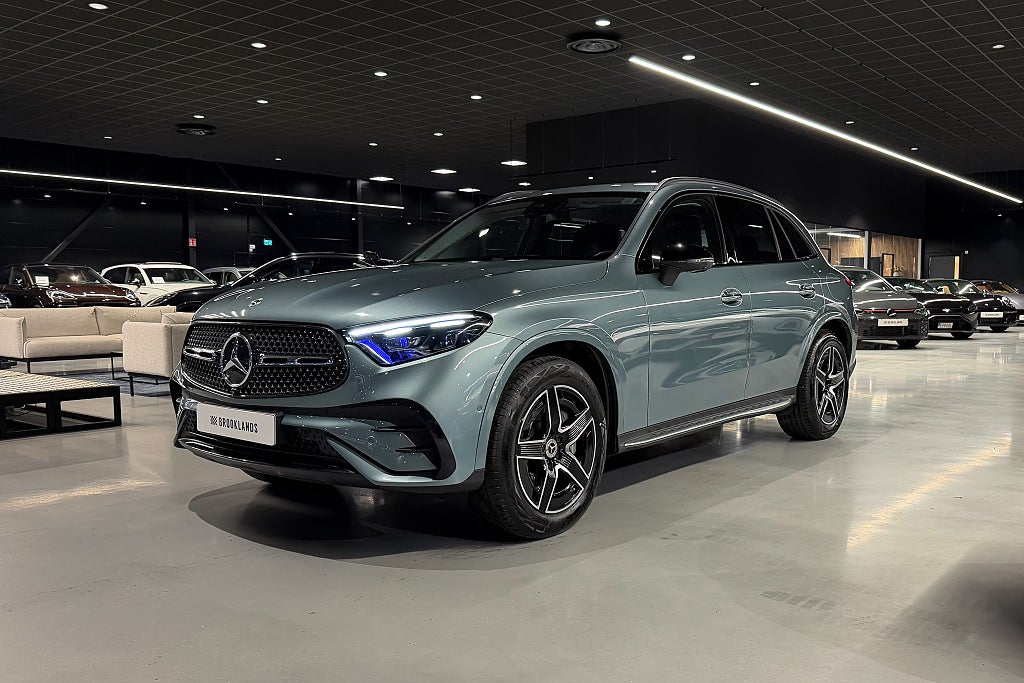Mercedes-Benz GLC300 e 4MATIC/AMG Line/Bakaxelstyrning/Burmester/El-stolar