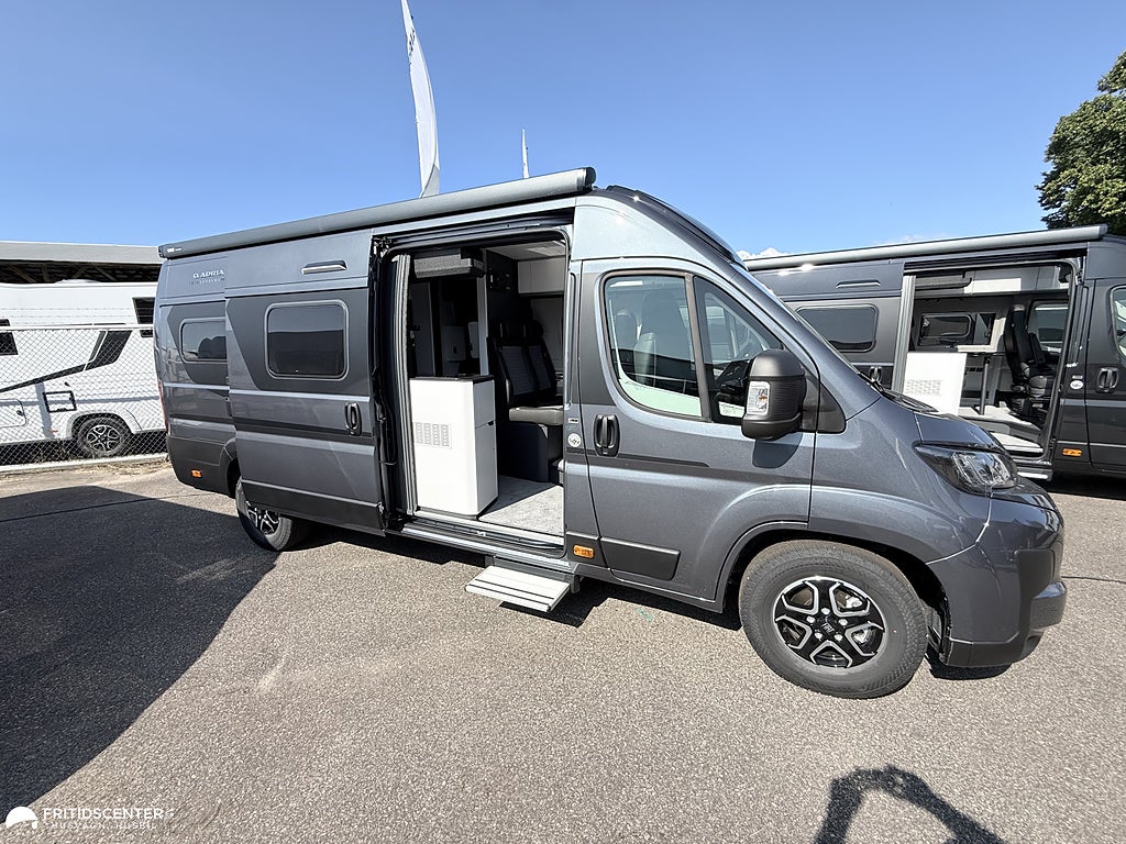Adria TWIN SUPREME 640 SLB /160 hk "Inkommande November"