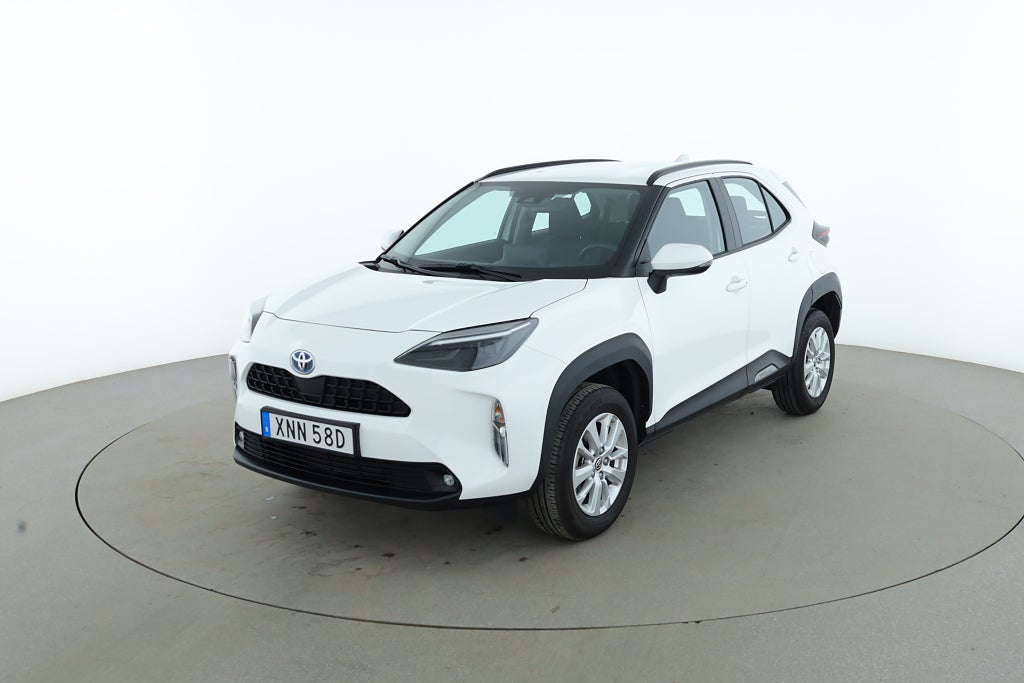 Toyota Yaris Cross Backkamera, Rattvärme