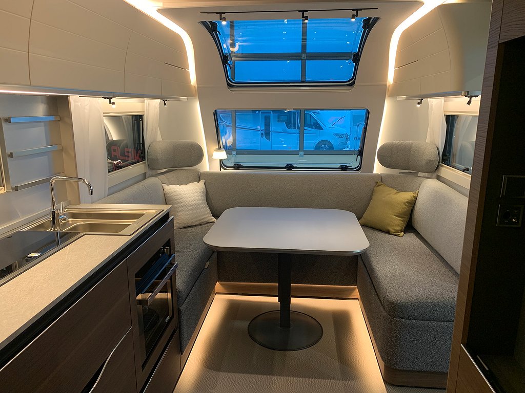 Adria Alpina 663 UK  2786 kr/mån/Ny /Vi tar inbyten - Adria
