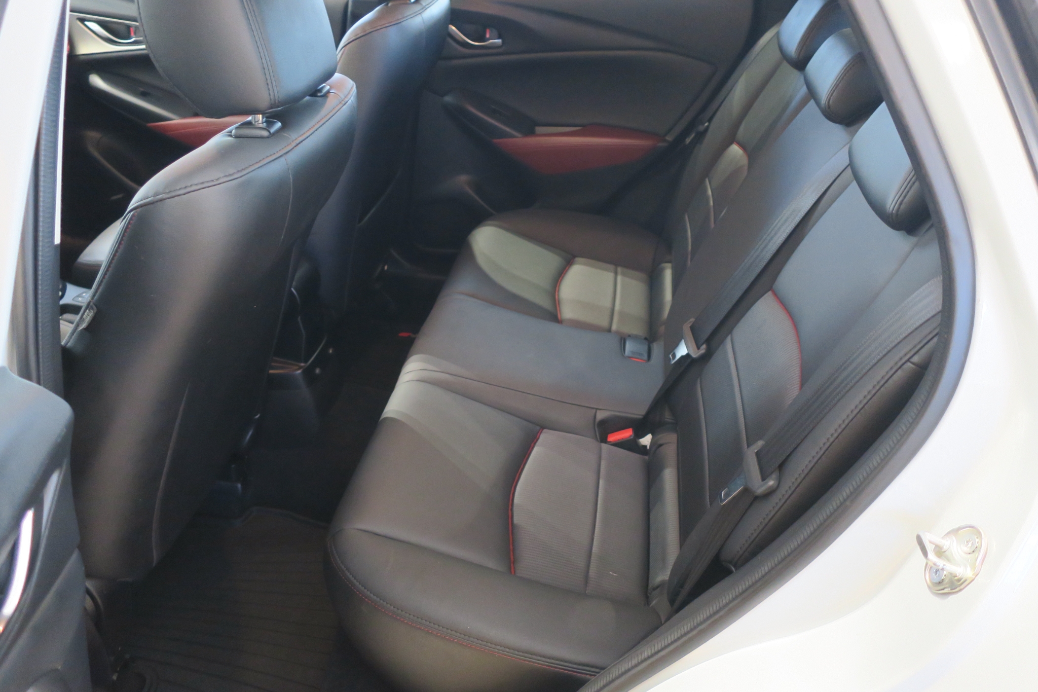 Mazda CX-3 2.0 SKYACTIV-G Optimum 2018, photo 7/10
