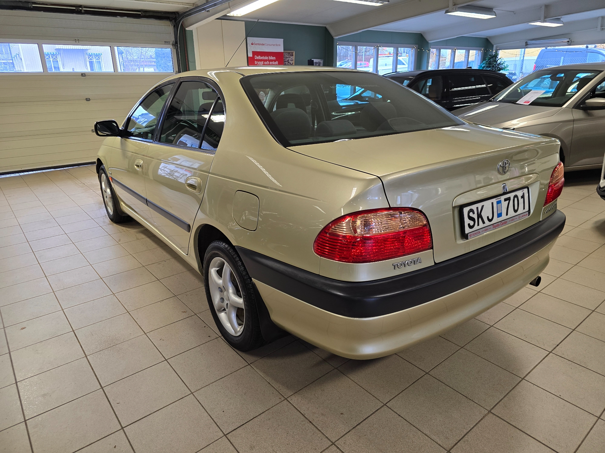 Toyota Avensis Sedan 1.8 VVT-i 2001, bild 6/52