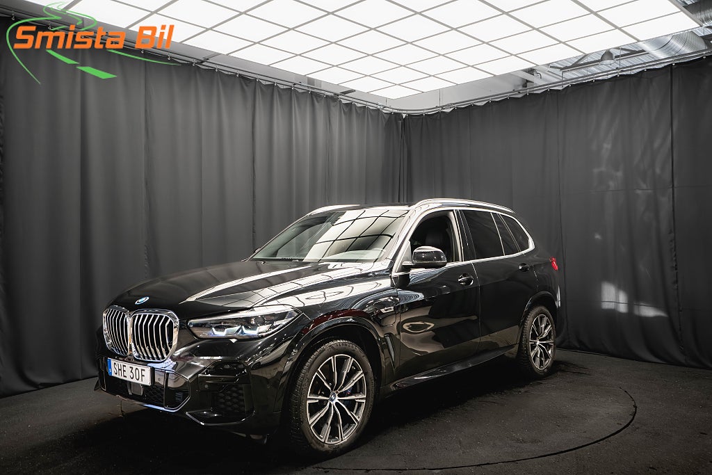 BMW X5 xDrive45e M Sport LUFTFJÄDRING DRAG ADAPTIV-FART MOMS