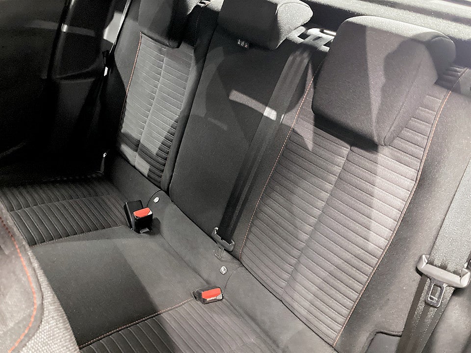 Bild på Peugeot E-208 Active 50kWh Aut BACKSENSOR CARPLAY 136hk