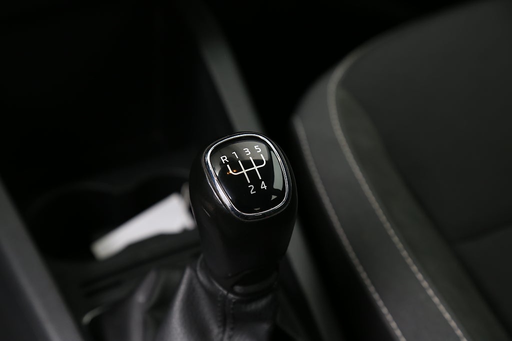 Skoda Fabia 1,0 TSI 95hk Style P-sensorer Kamera Komfortpaket 2020