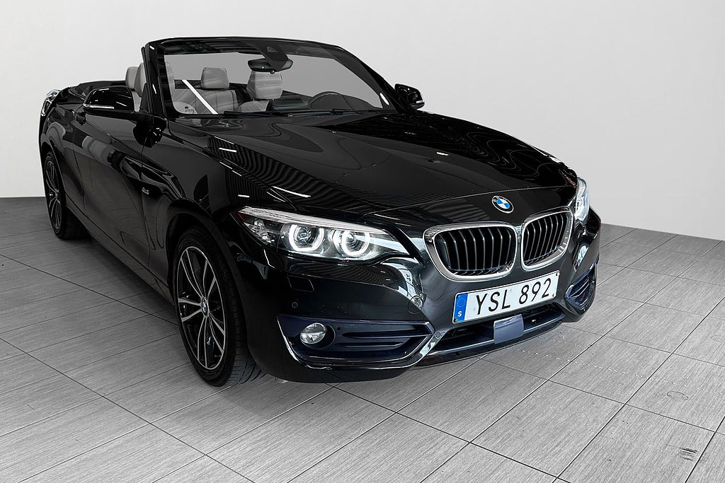 BMW 220i 2018 - miniatyr 3