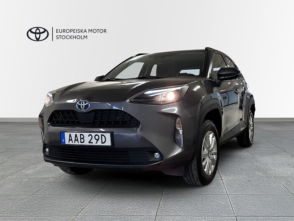 Toyota Yaris Cross 1,5 HYBRID ACTIVE P-Sensorer / Vinterhjul