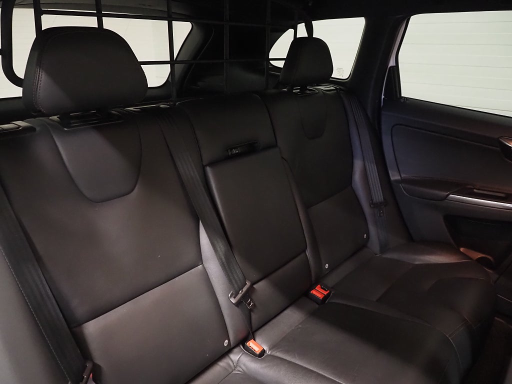 Volvo XC60 D4 190hk AWD Classic Summum | Drag | Kamera | Navi | 2017