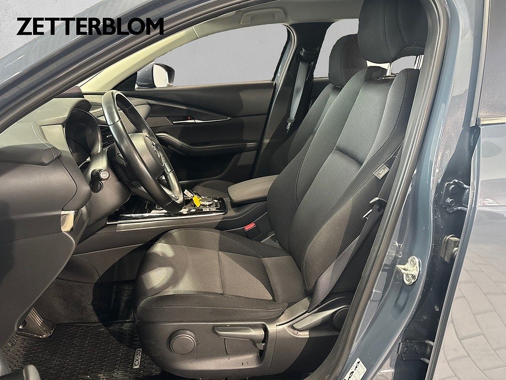 SUV Mazda CX-30 7 av 16