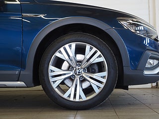 Kombi Volkswagen Passat Alltrack 8 av 25