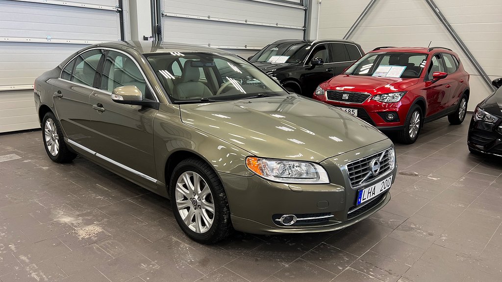 Volvo S80 T4 180hk Summum Låga mil Välvårdad 