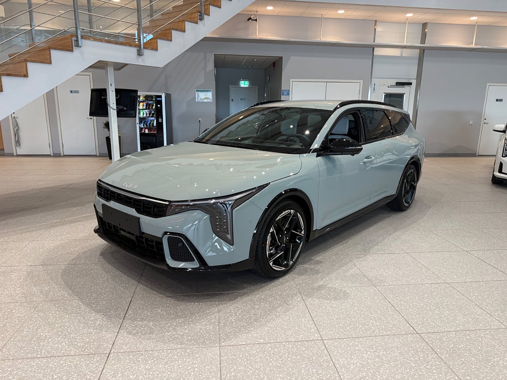 Kia K4 SW 1.6 T-GDI DCT GT-Line *OMG LEV*