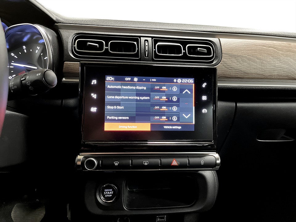 Bild på Citroën C3 Shine 1.2 PT 110hk Aut  P-SENSORER