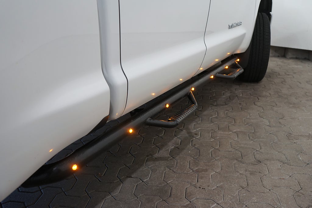 Toyota Tundra 5.7 V8 SR5 Automat B-kamera Långa flaket 386hk