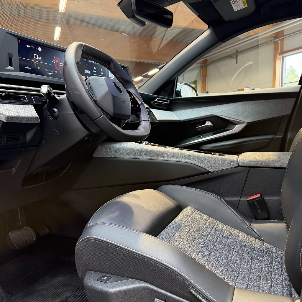 Peugeot 5008 Hybrid 145 1.2 PureTech e-DSC 7-Sits Carplay Backkamera
