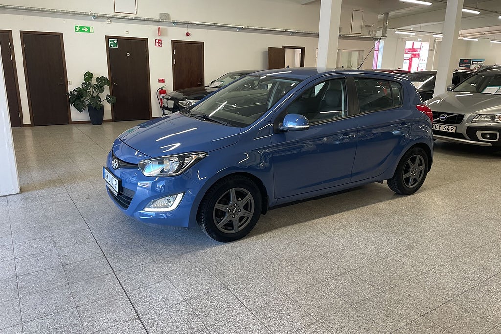 Hyundai i20 5-dörrar 1.4 Premium Euro 5/P-sens/Låg skatt
