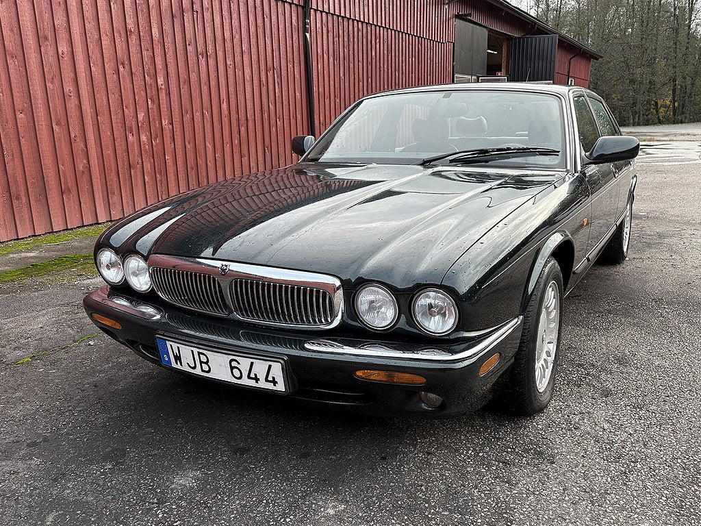 Jaguar XJ Executive