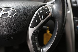 Halvkombi Hyundai i30 13 av 16