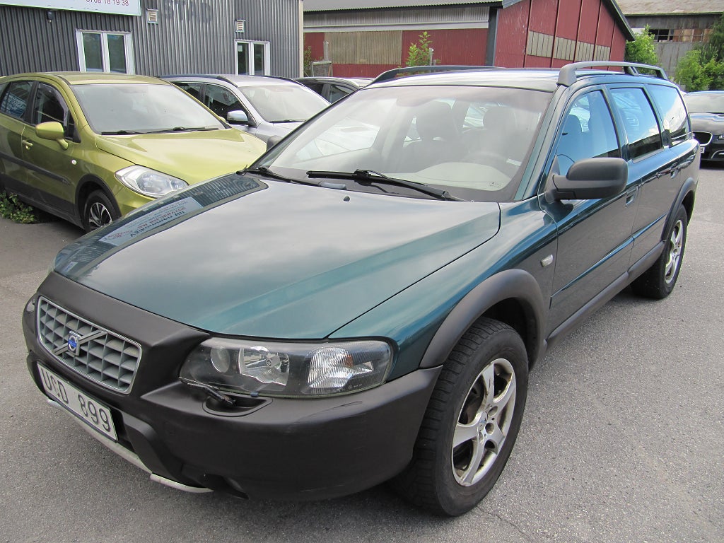 Volvo XC70 2.5T AWD Business ACC/SKINN/DRAG/Besiktad-Servad