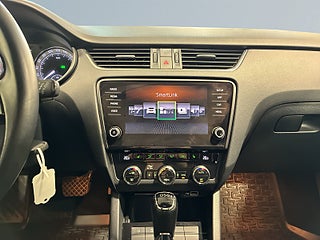 Skoda Octavia Kombi 1.5 TSI ACT Style Drag Värmare Ad Farthållare S&V – bild 11
