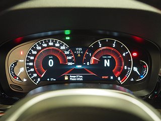 Sedan BMW 520 15 av 21