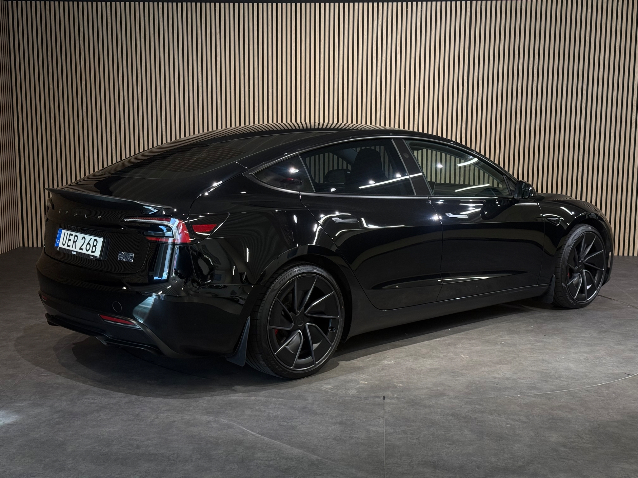 Tesla Model 3 Performance AWD 2024, kuva 4/10
