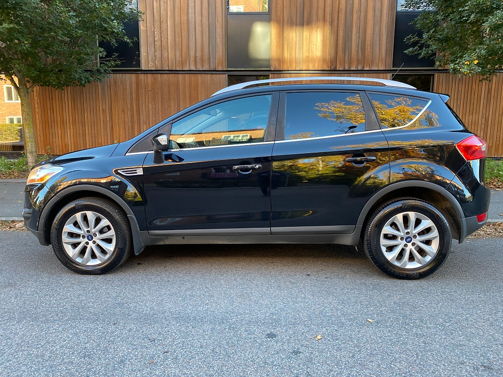 Ford Kuga 2.0 TDCi AWD Titanium Euro 5 Dragkrok Vinterhjul
