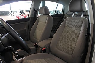 Halvkombi Volkswagen Golf 13 av 17