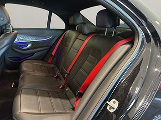 Sedan Mercedes-Benz E 10 av 15