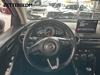 Halvkombi Mazda 2 11 av 15