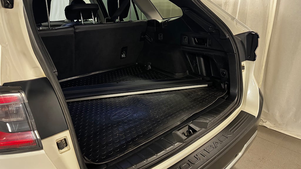 Subaru Outback 2.5 4WD XFuel Touring Adp-fart Taklucka H/K Drag Kamera bild 12