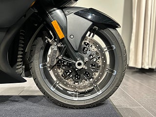 BMW K1600B / Option 719 Fälgar / Styrhöjare / Nyservad