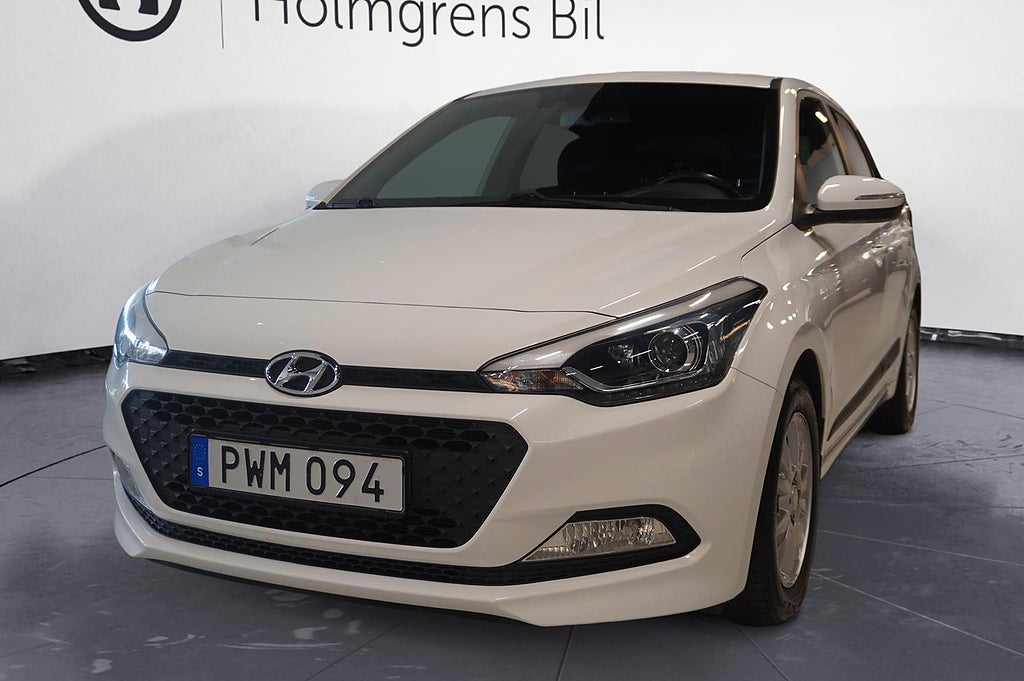 Hyundai i20 Sensorer Bak, Rattvärme, Farthållare, Multiratt