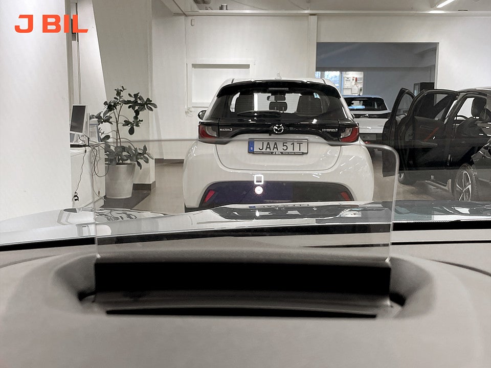 Bild på Citroën e-C4 Shine 50kWh 136hk Aut B-KAMERA CARPLAY