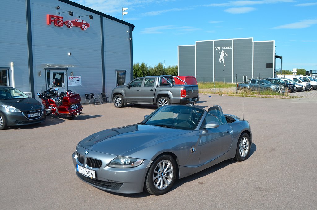 BMW Z4 2.0i Roadster 170 hk Hardtop Nybesiktigad