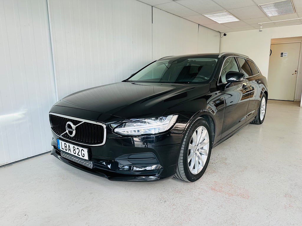 Volvo V90 D4 AWD Geartronic Momentum Euro 6 VOC Drag Navi
