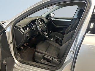 Skoda Octavia Kombi 1.0 TSI Ambition Drag/B-Värm/S&V-Däck/Låg Skatt – bild 7