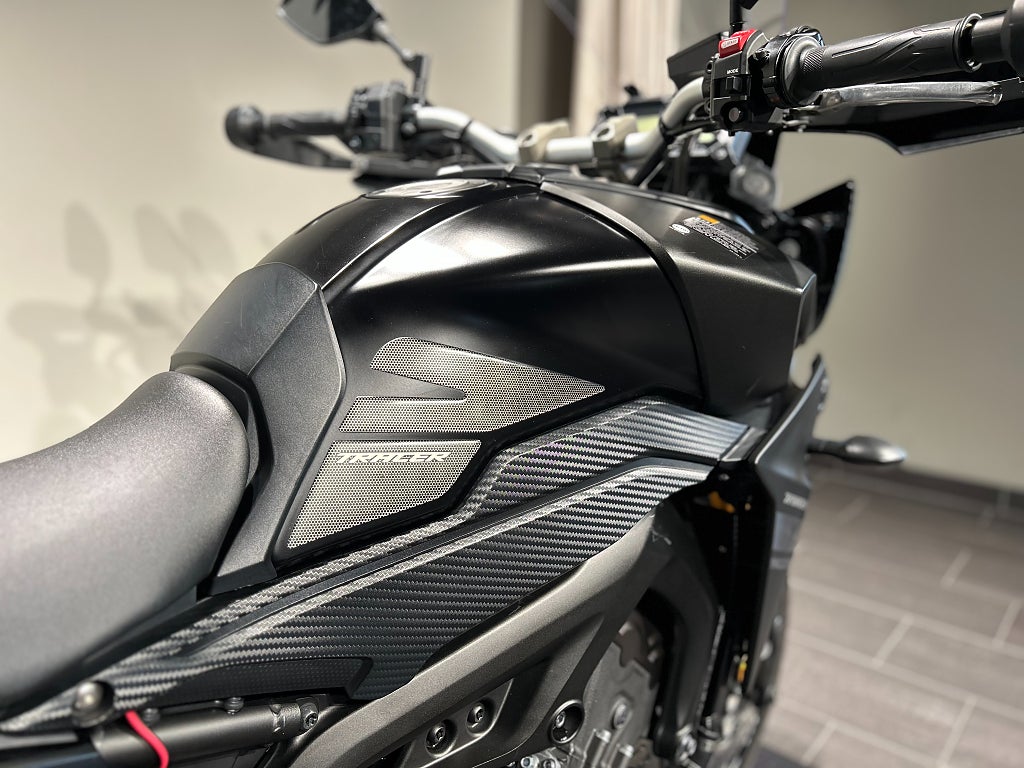Yamaha Tracer 900 / Toppbox / Tail-tidy / Kraschpuckar