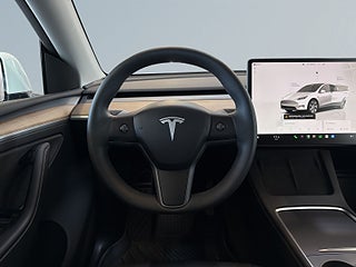 Tesla Model Y Long Range AWD Long RangeS&V/Värmepump/Pano/Kamera/MOMS – bild 9