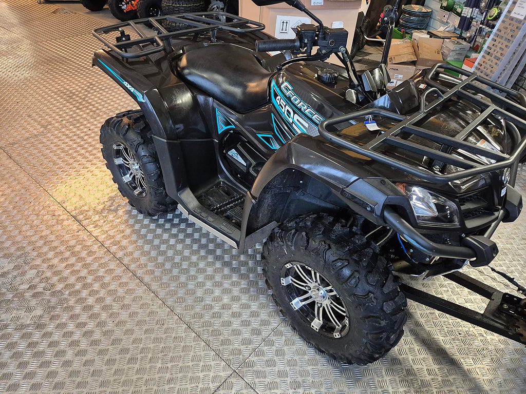 CFMOTO C-Force 450 S med plog 